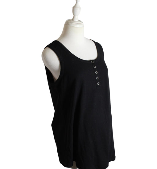 A Black Sleeveless T Shirts from Bae in size M for maternity. (Front View)