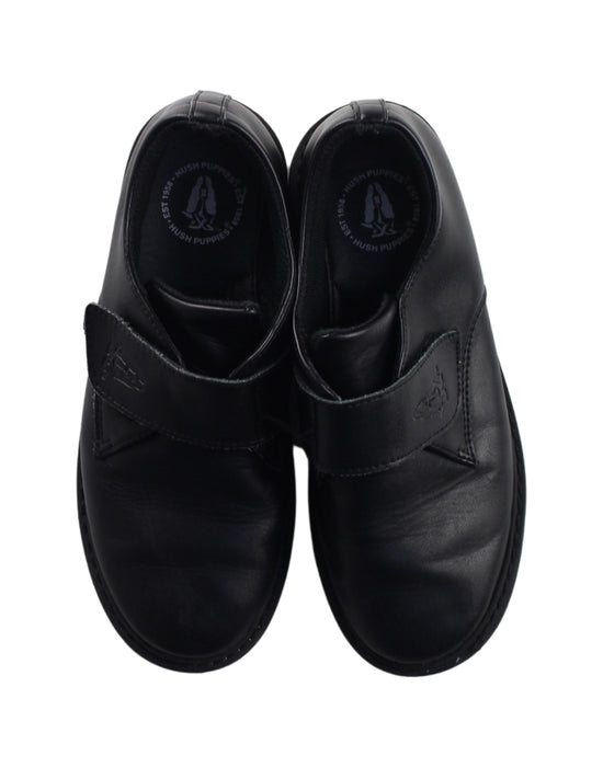 A Black Dress Shoes from Hush Puppies in size 9Y for boy. (Back View)