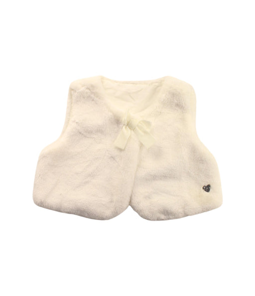 A White Outerwear Vests from Chickeeduck in size 5T for girl. (Front View)