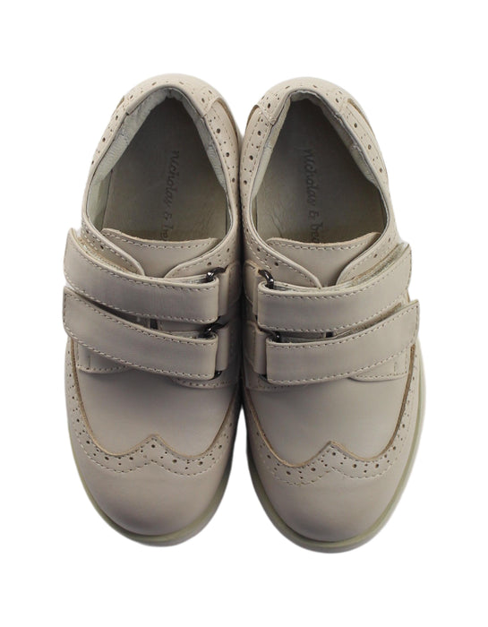 A Beige Dress Shoes from Nicholas & Bears in size 4T for girl. (Back View)