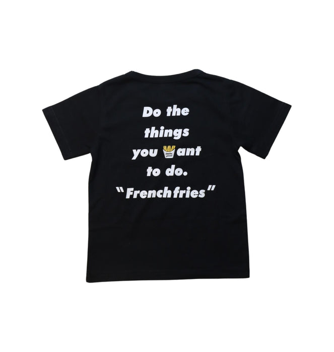 A Multicolour Short Sleeve T Shirts from Global  Work in size 5T for boy. (Back View)