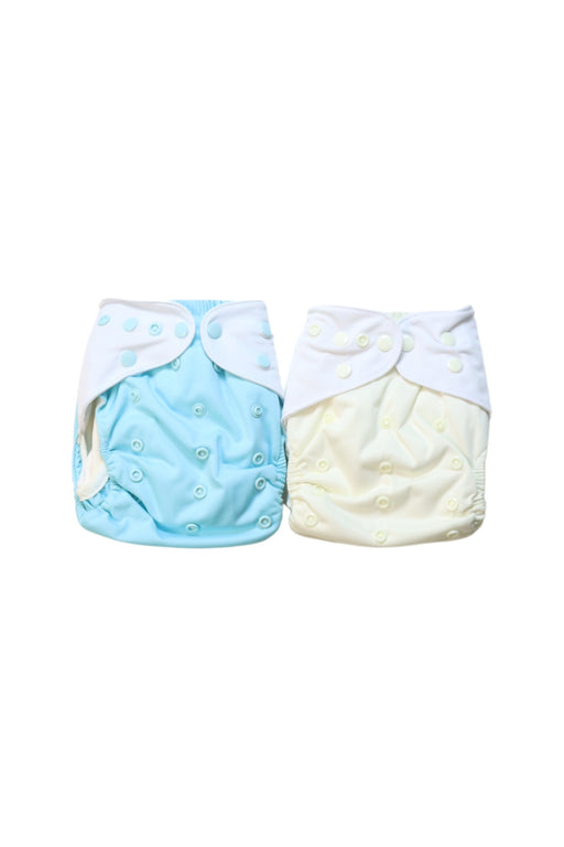 A Multicolour Cloth Diapers from Just Peachy in size O/S for neutral. (Front View)