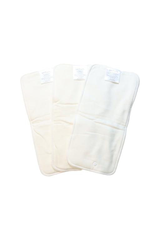 A White Cloth Diapers from Just Peachy in size O/S for neutral. (Front View)