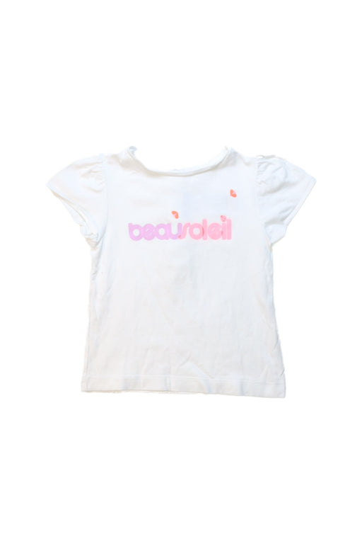 A Multicolour Short Sleeve T Shirts from Jacadi in size 3T for girl. (Front View)