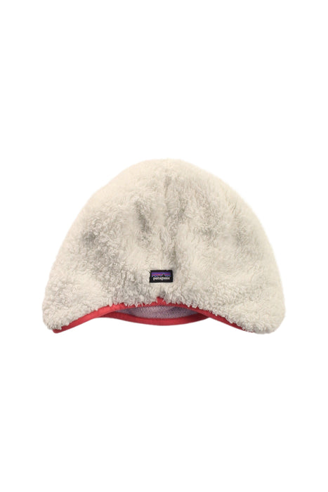 A White Beanies from Patagonia in size O/S for neutral. (Back View)
