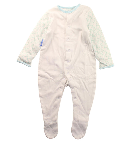 A White Onesies from The Gro Company in size 6-12M for neutral. (Front View)