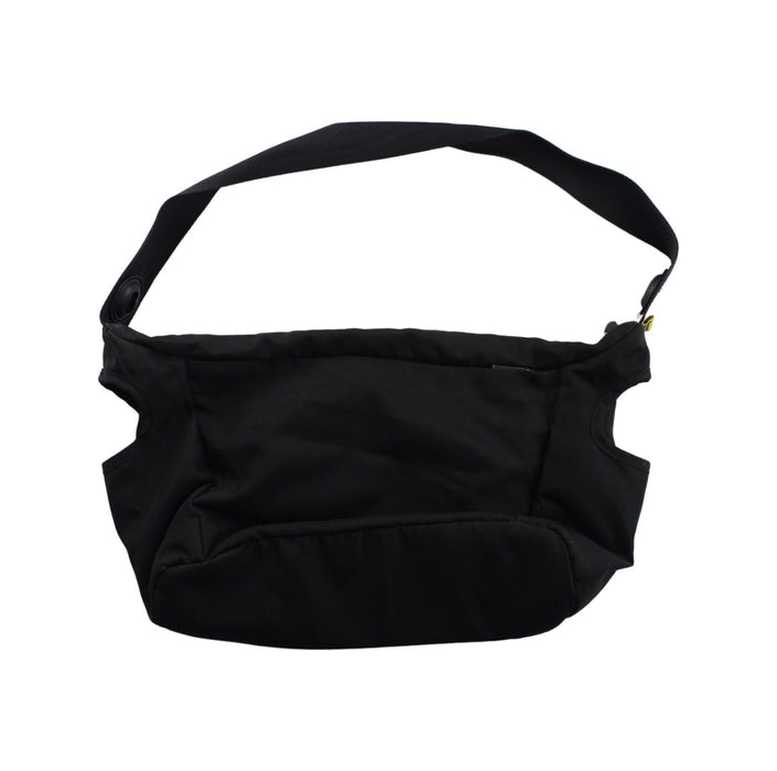 A Black Bags from Doona in size O/S for neutral. (Back View)