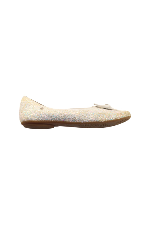 A White Flats from Bibi in size 7Y for girl. (Front View)
