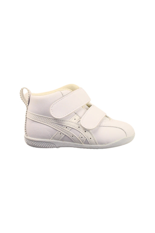 A White Sneakers from ASICS in size 12-18M for boy. (Front View)