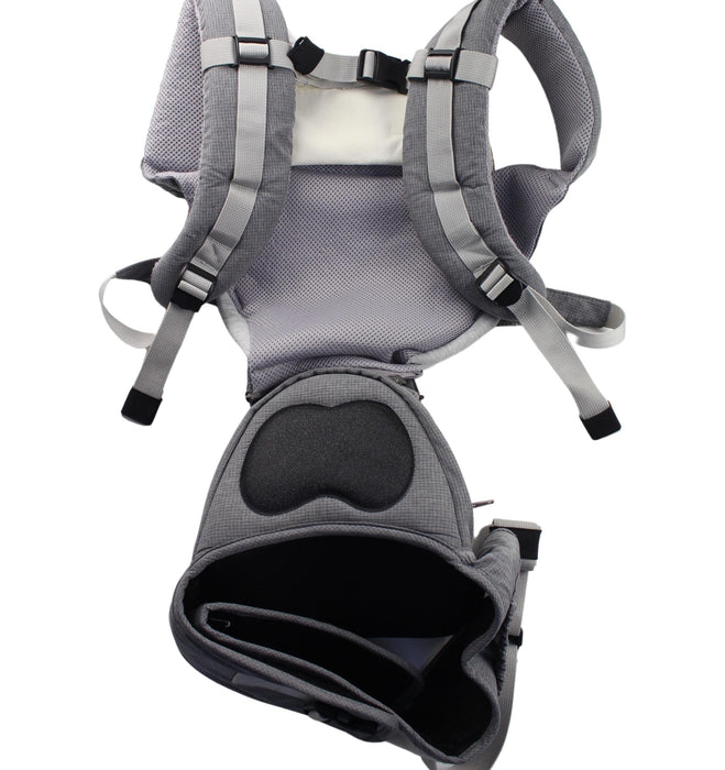 A Grey Baby Carriers from i-Angel in size O/S for neutral. (Back View)