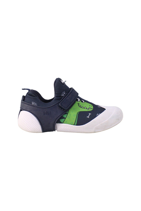 A Navy Sneakers from Bibi in size 7Y for boy. (Back View)