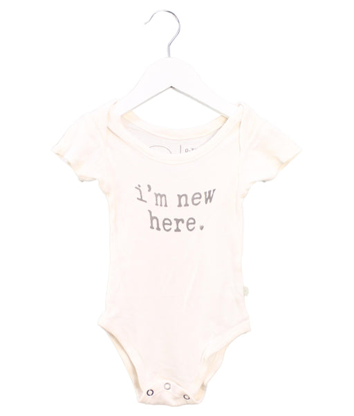 A Ivory Short Sleeve Bodysuits from Finn + Emma in size 0-3M for boy. (Front View)