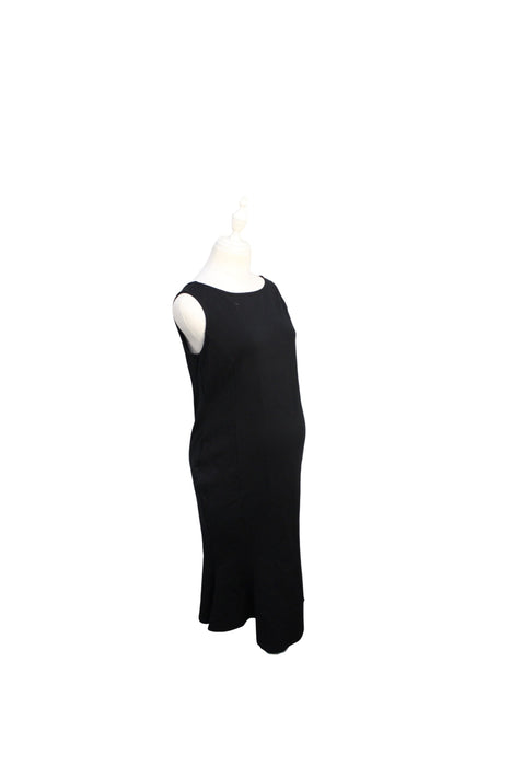A Black Sleeveless Dresses from Ingrid & Isabel in size S for maternity. (Front View)